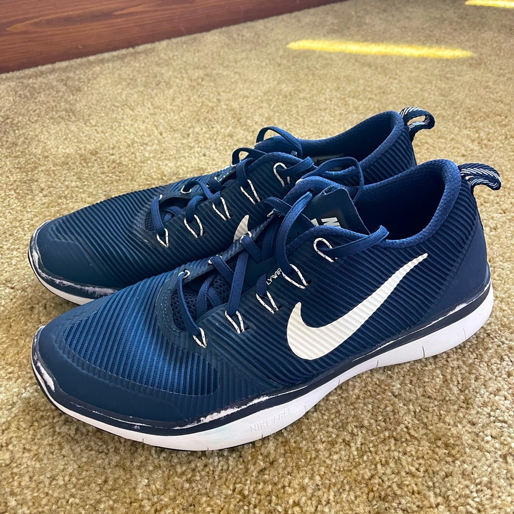 Men’s Nike training shoe